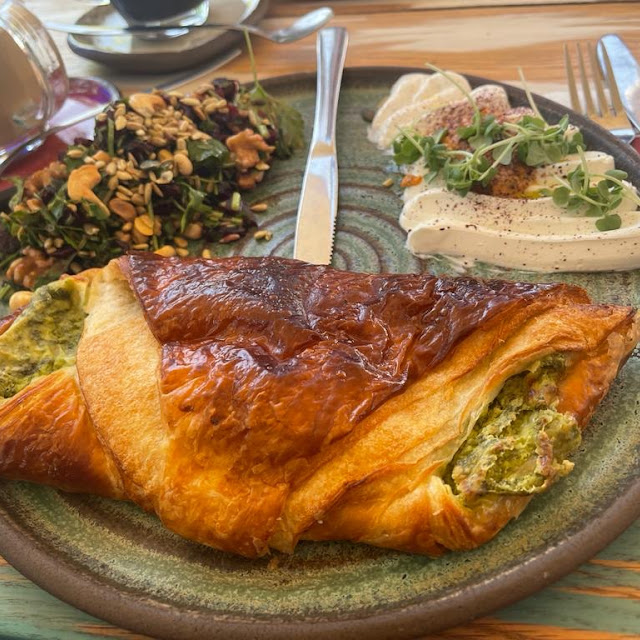 דניש תרד וגבינות