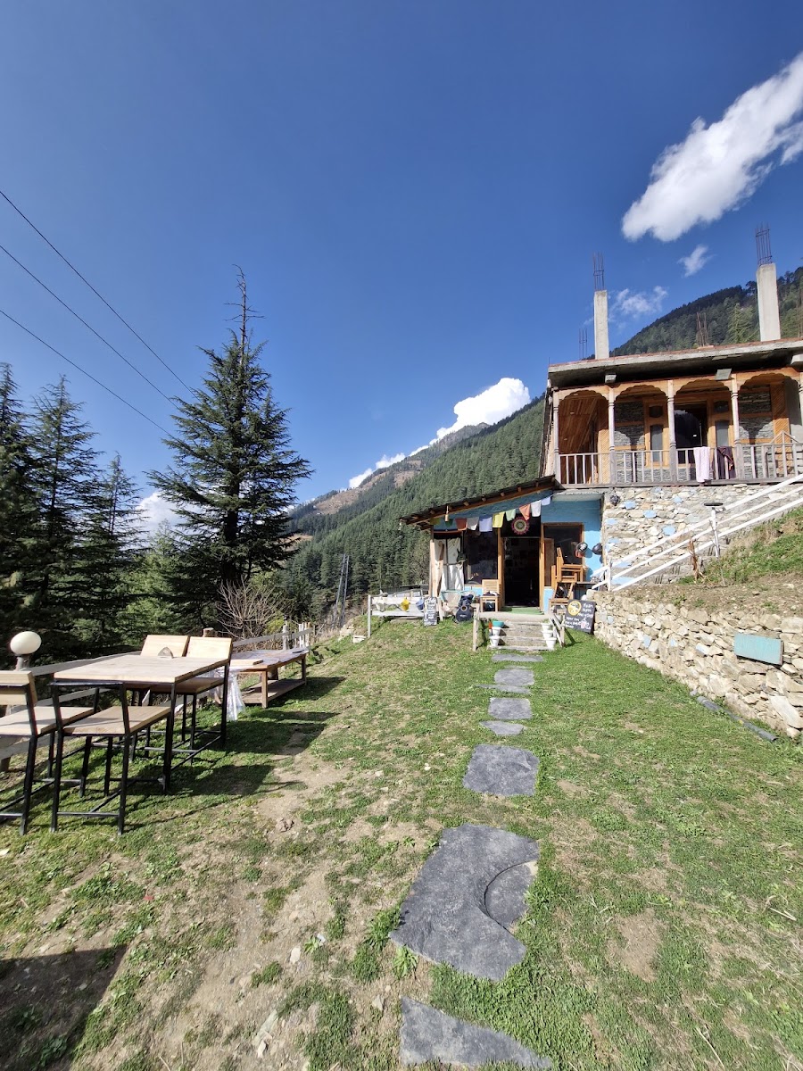 Neti Neti Cafe - Photo 3