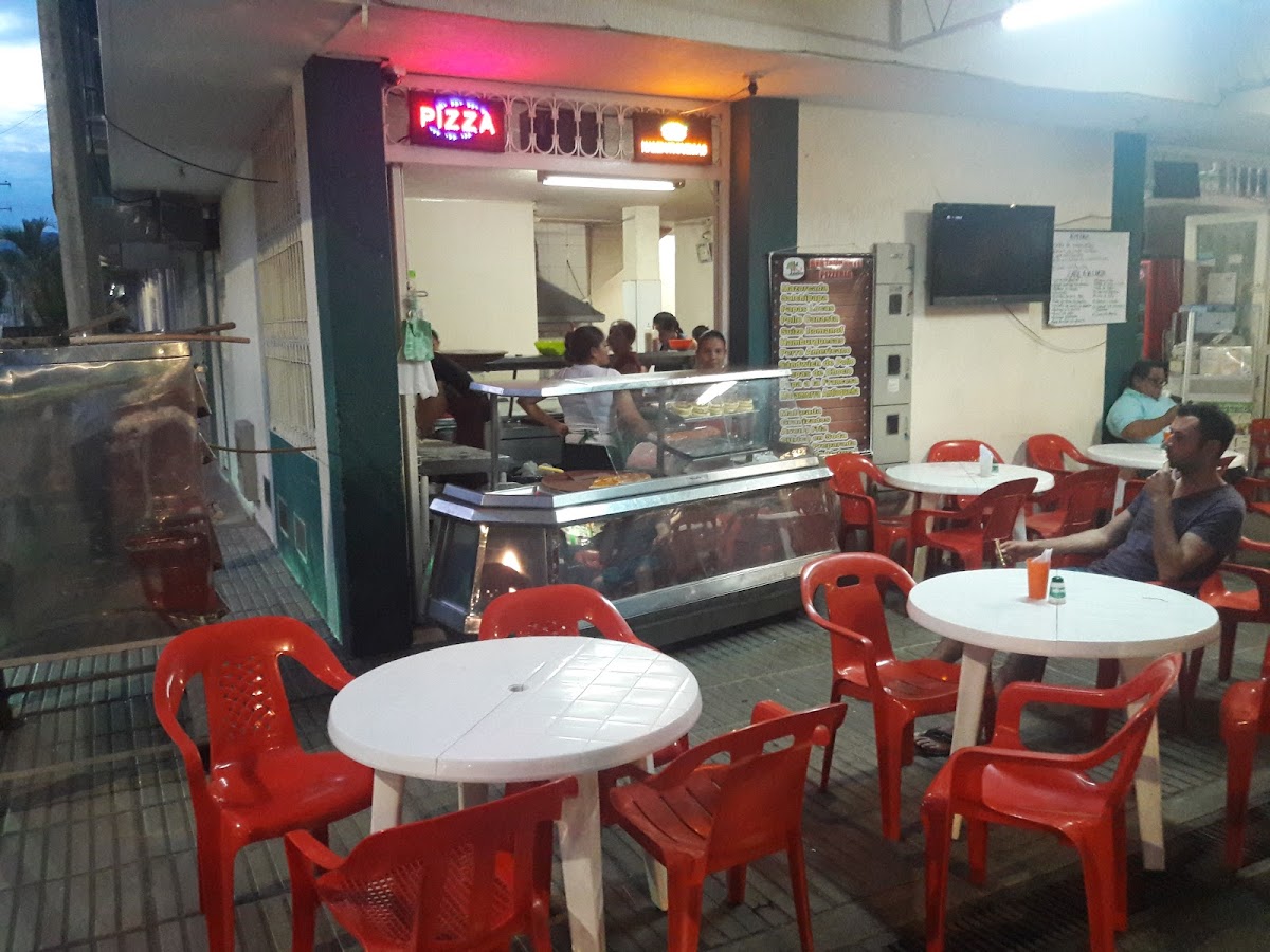 Restaurante La Gran Esquina - Photo 4