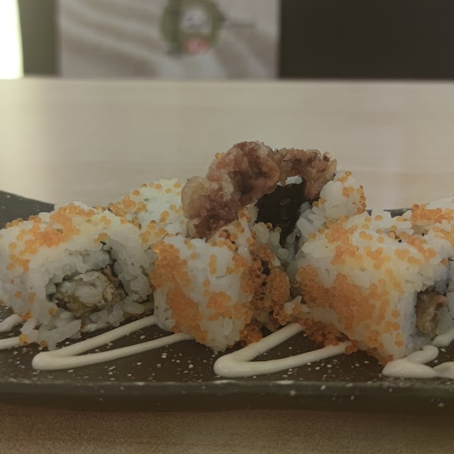 Salmon Karaage Roll