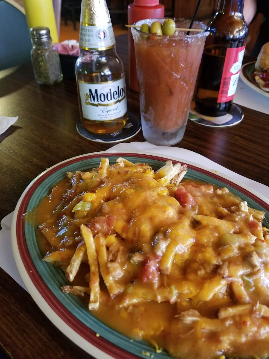 Broadway Tavern & Grill - Photo 9