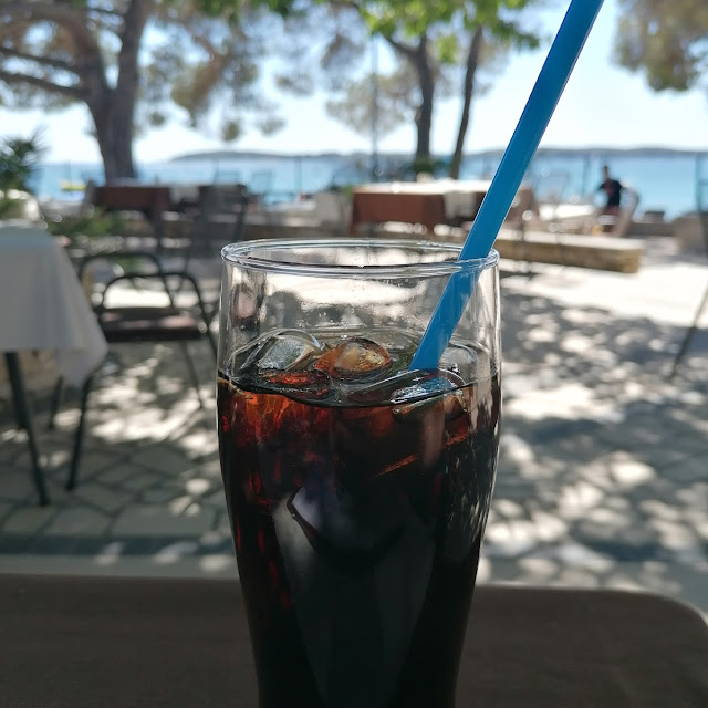 Cola
