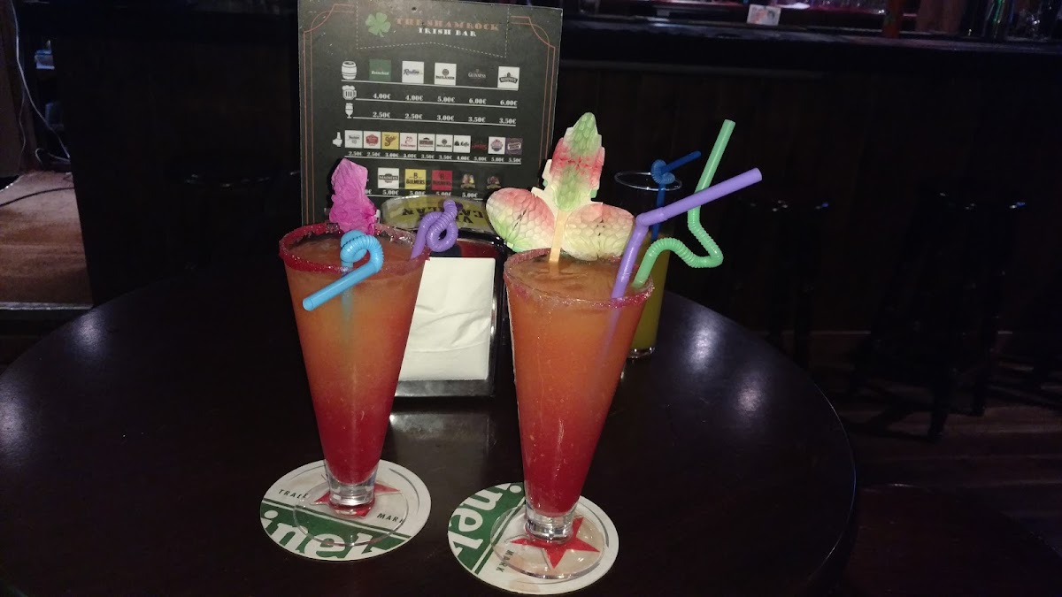The Shamrock Irish Tavern - Photo 6