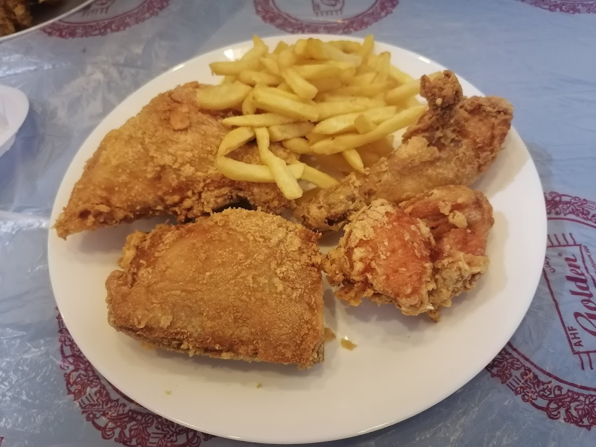 GOOD BOY Restaurant - Photo 8