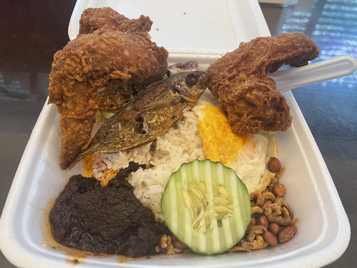 Ponggol Nasi Lemak Centre - Photo 2