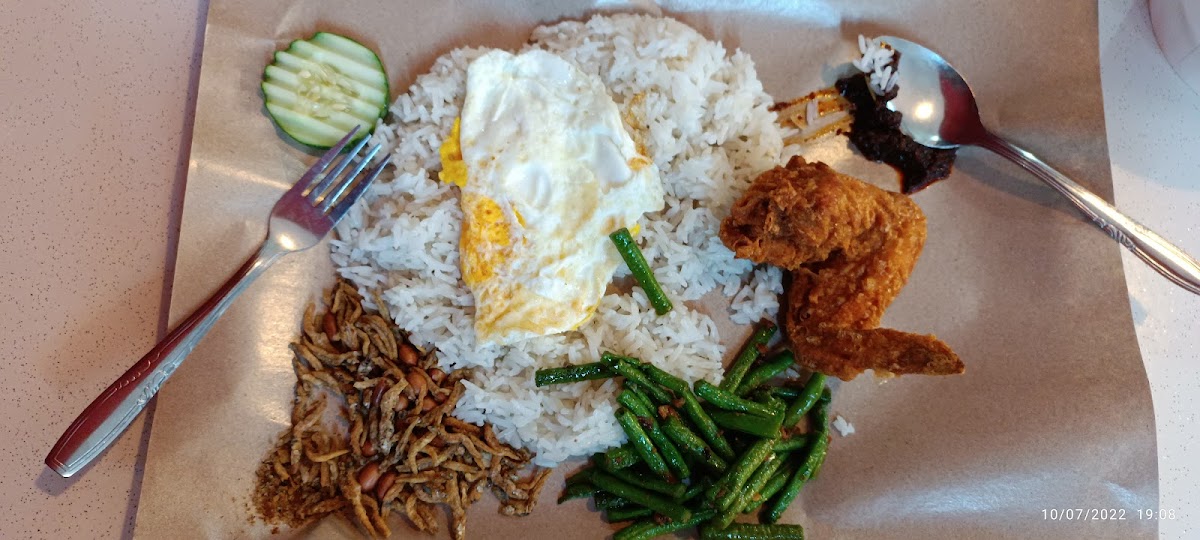 Ponggol Nasi Lemak Centre - Photo 4