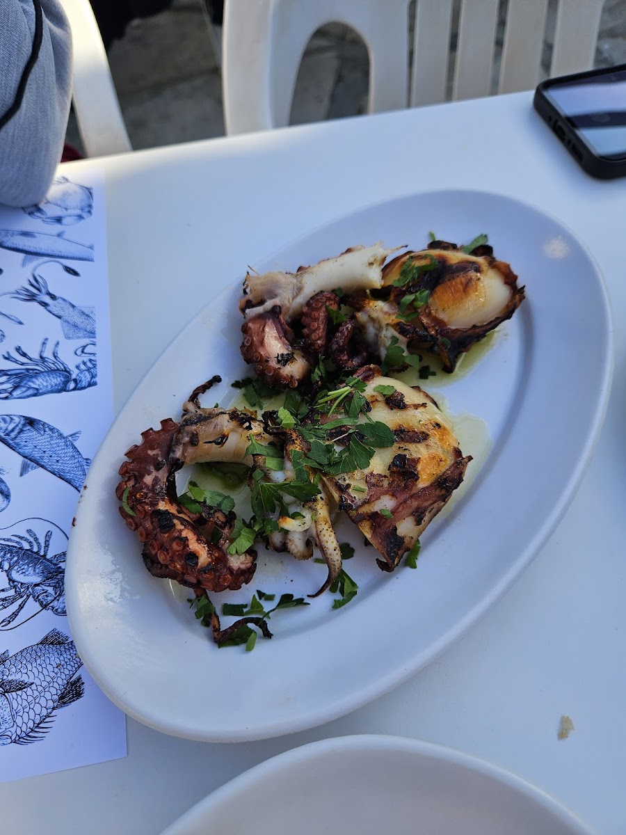 Sofroniou Beach Restaurant (Akti Sofroniou) - Photo 6