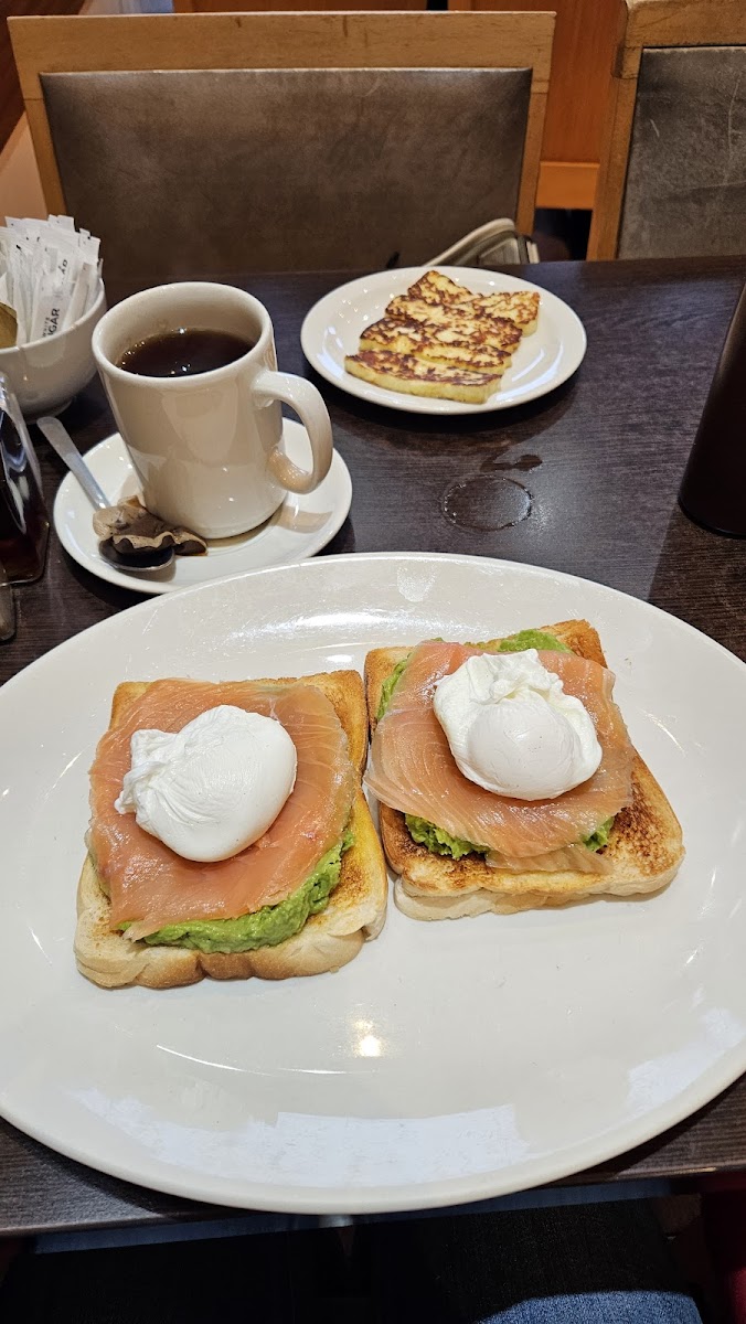 Fountain Cafe - Photo 5