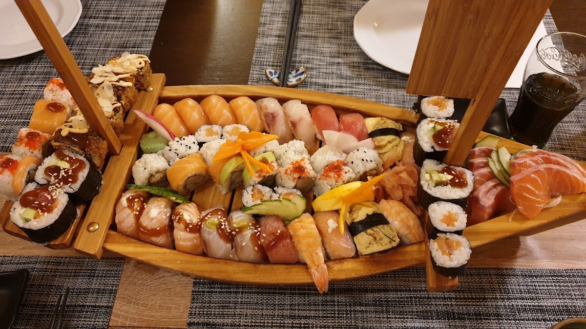 Ennmann Japan Etterem - Photo 4