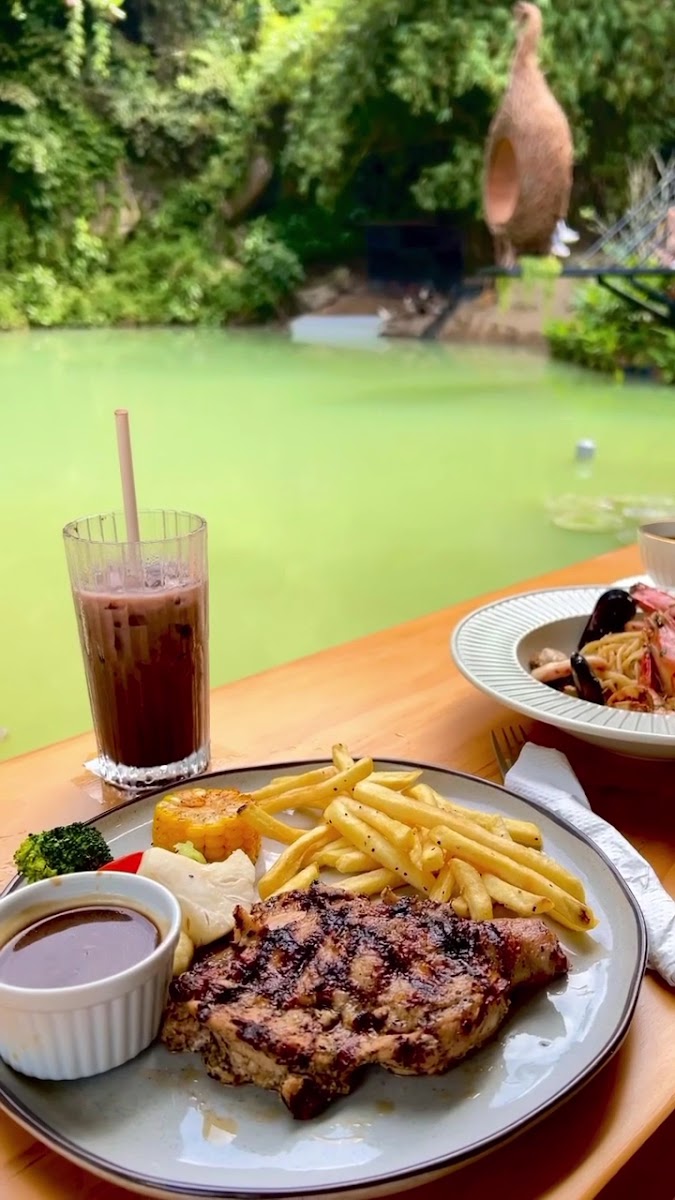 The Lake Cafe @ The Farm - Photo 1