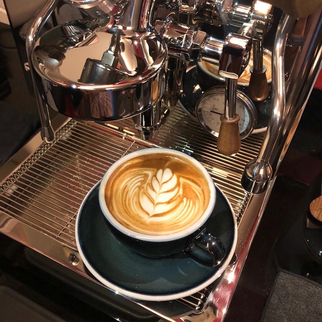 Kopi Paripurna & Roastery - Photo 2