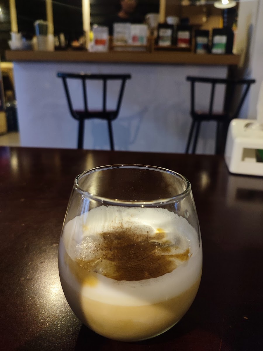 Kopi Paripurna & Roastery - Photo 5