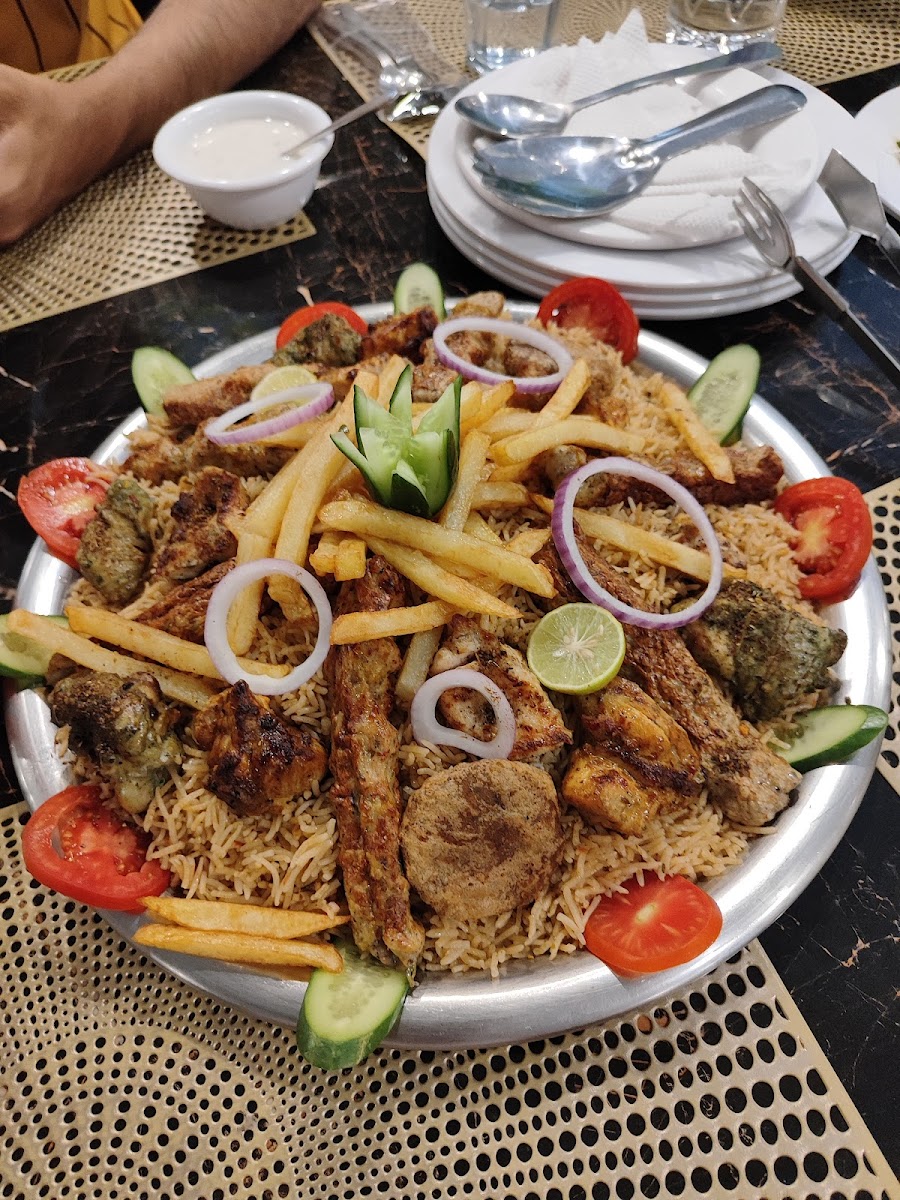 GK Restaurant - Photo 7