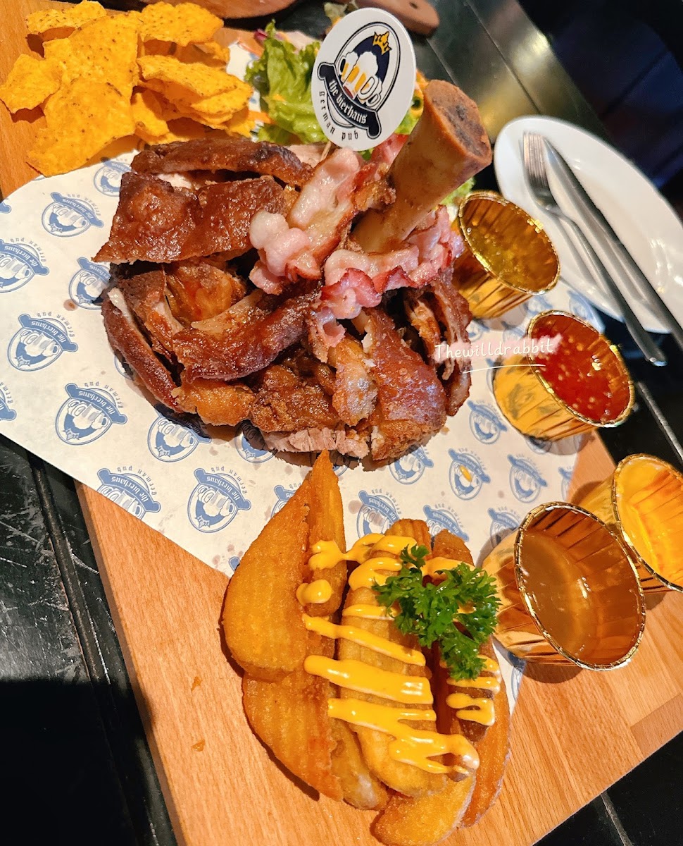 The Bierhaus Gaya - Photo 3