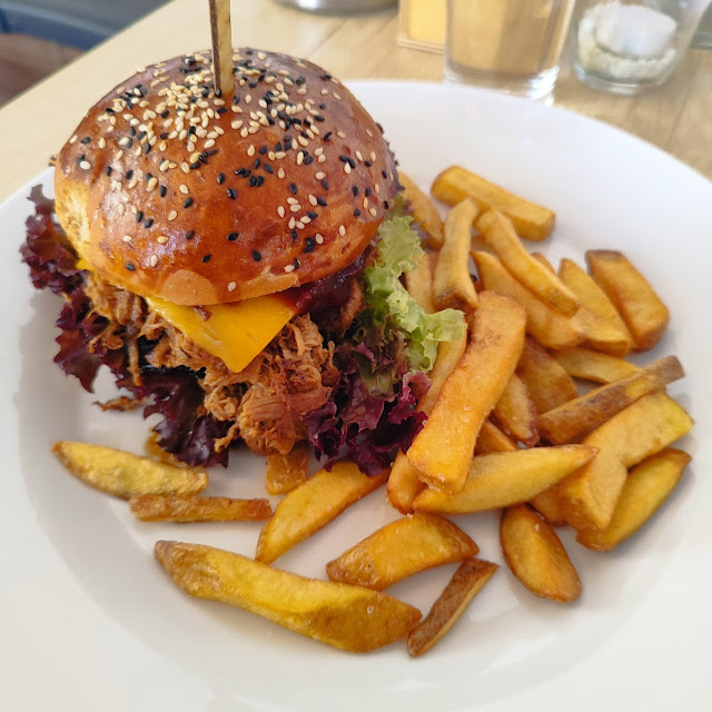 Burger S Trhaným Masem