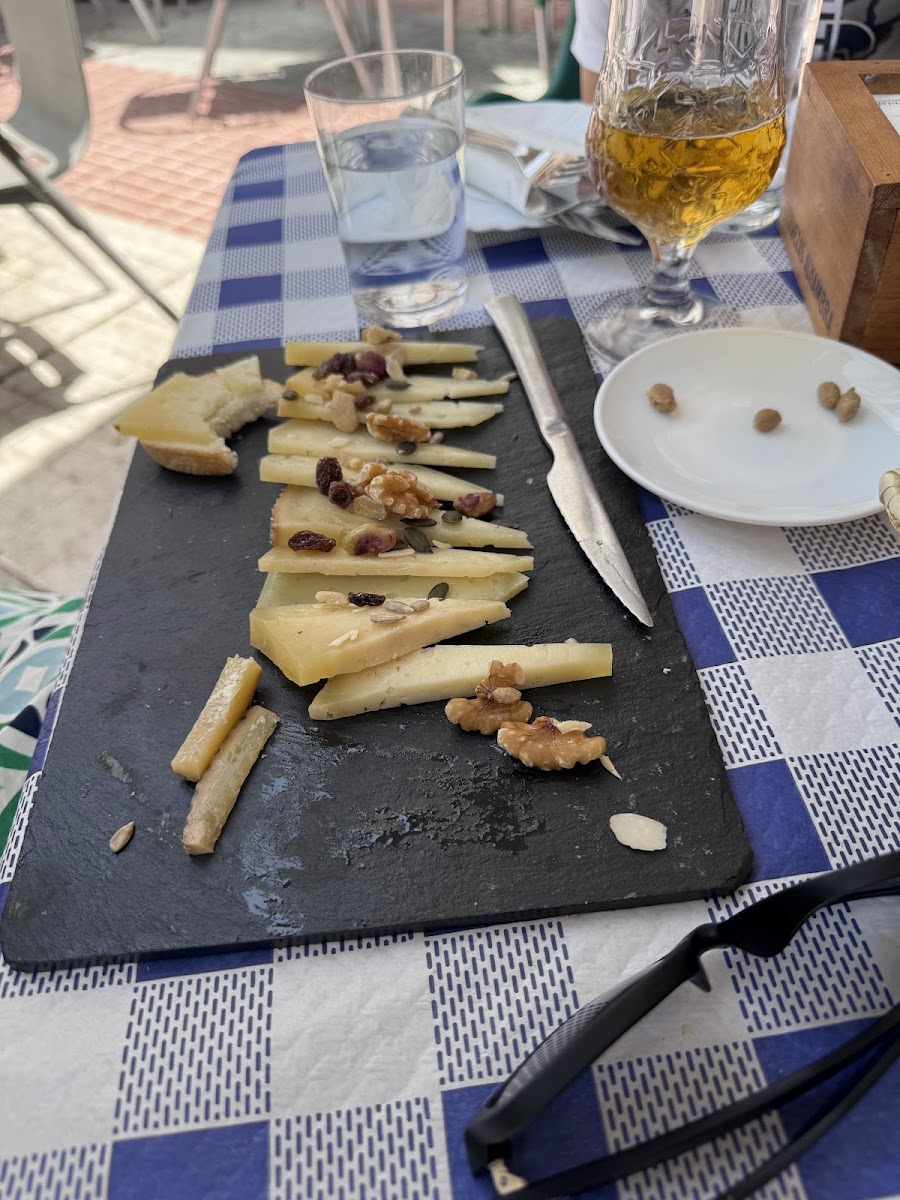 Bar La Campana - Photo 5