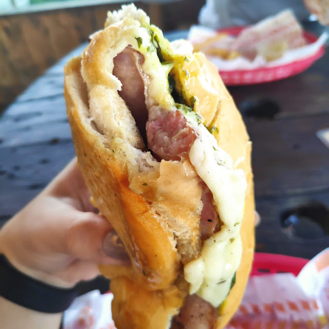 Pão Com Linguiça