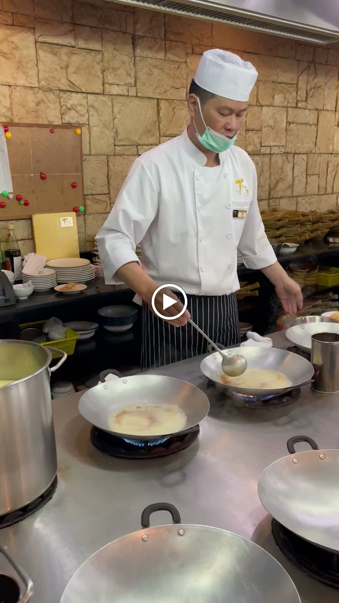 Ping's Thai Teochew Seafood Restaurant - Photo 1
