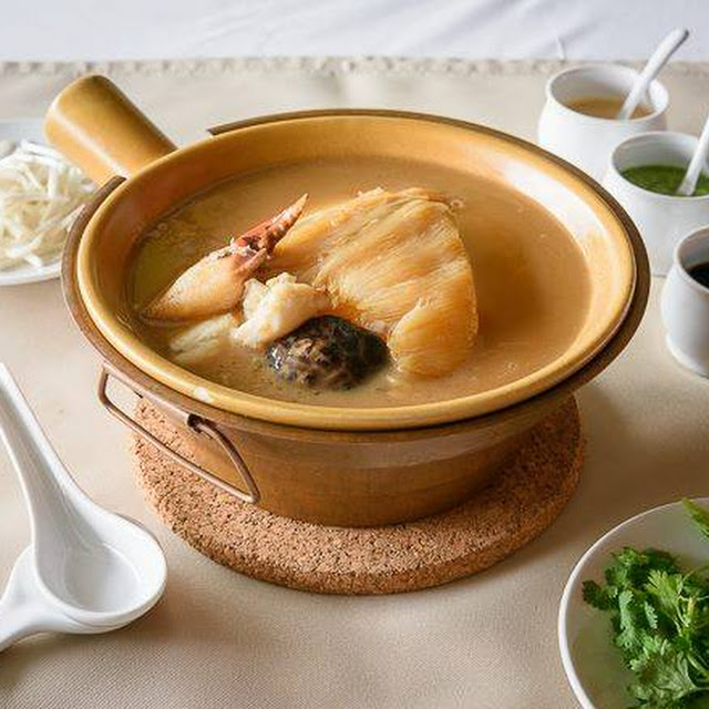 Double Boiled Shark's Fin with Chicken