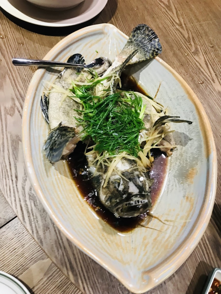 The Corner Seafood Restaurant 遇见海鲜餐吧 - Photo 4