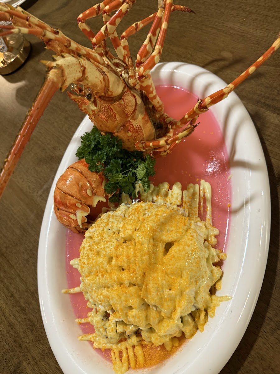 The Corner Seafood Restaurant 遇见海鲜餐吧 - Photo 7