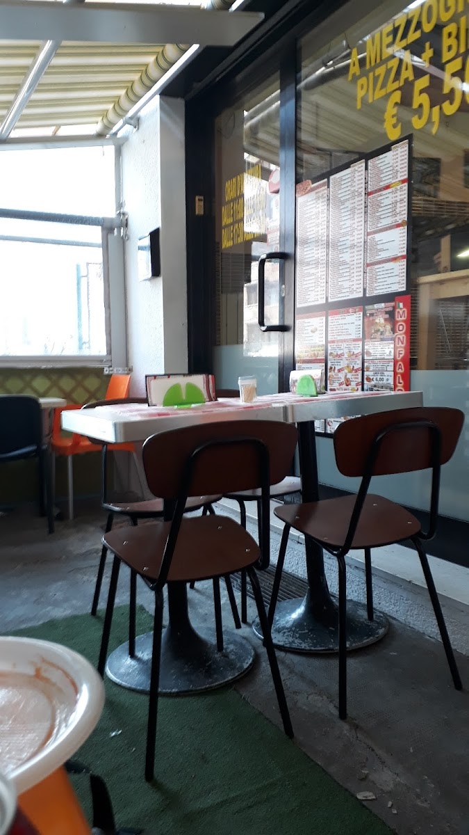 Pizzeria Monfalcone - Photo 2