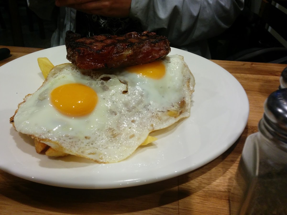 Waka Bar & Gaming & Steakhouse - Photo 7