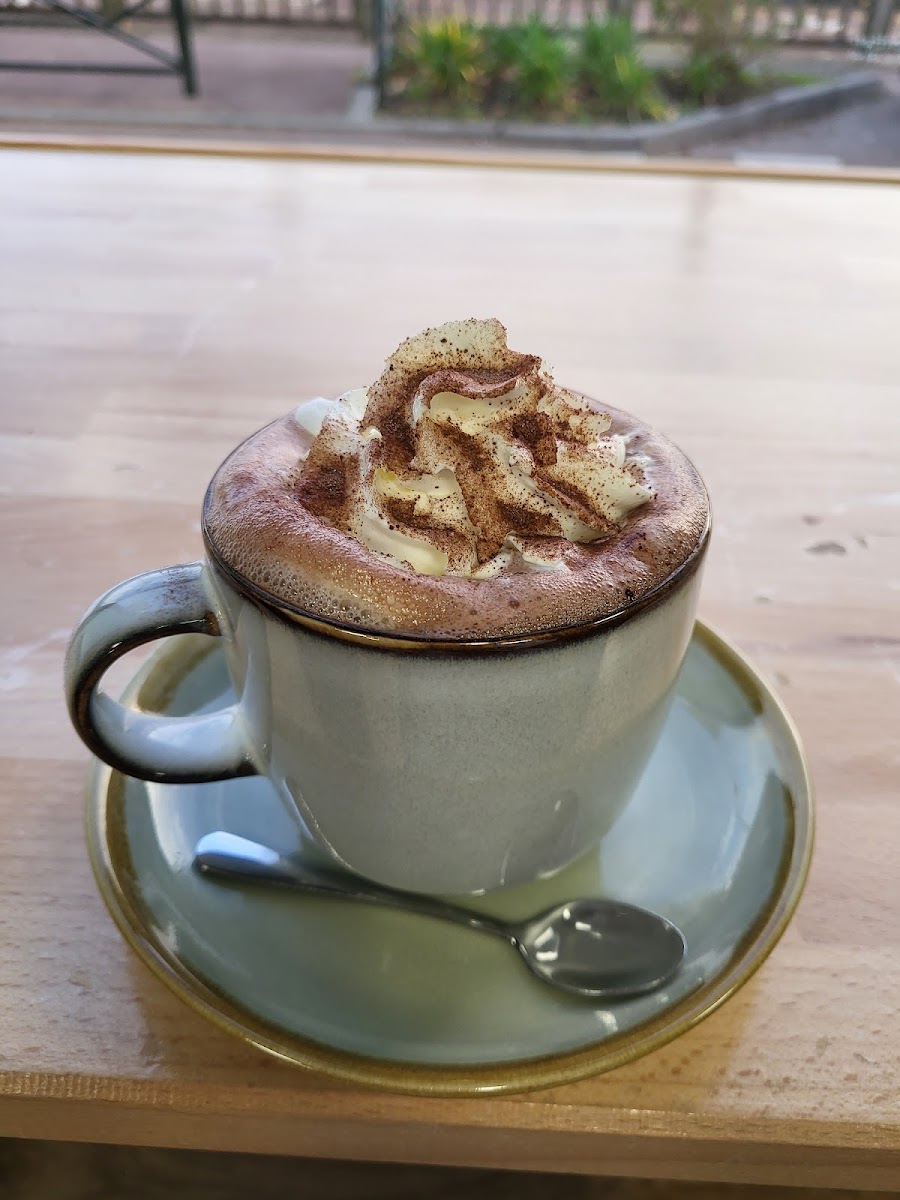 Leo's Cafe Vernon - Photo 8