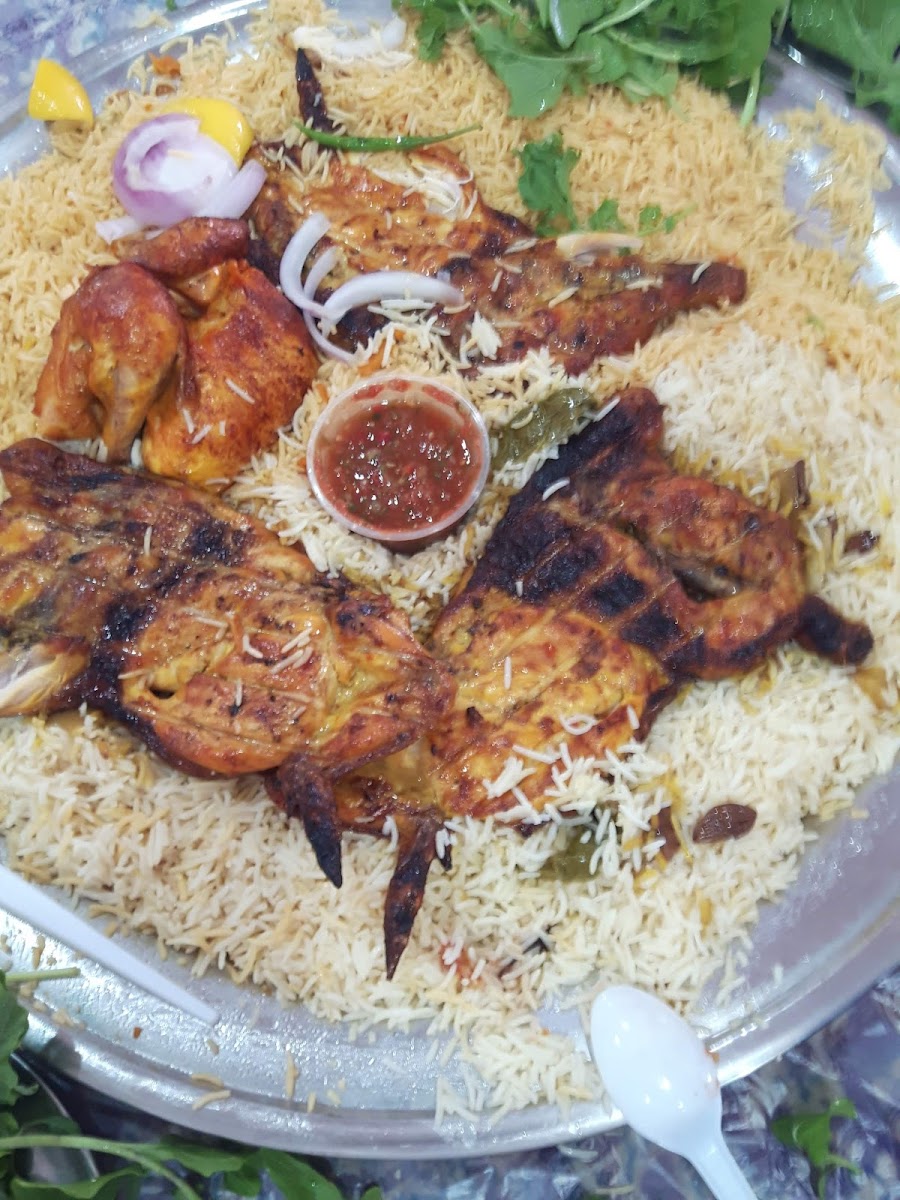 Shabab Unaizah Restaurant - Photo 4