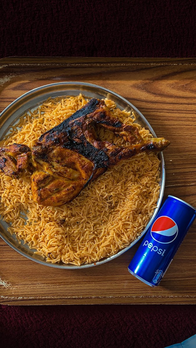 Shabab Unaizah Restaurant - Photo 7