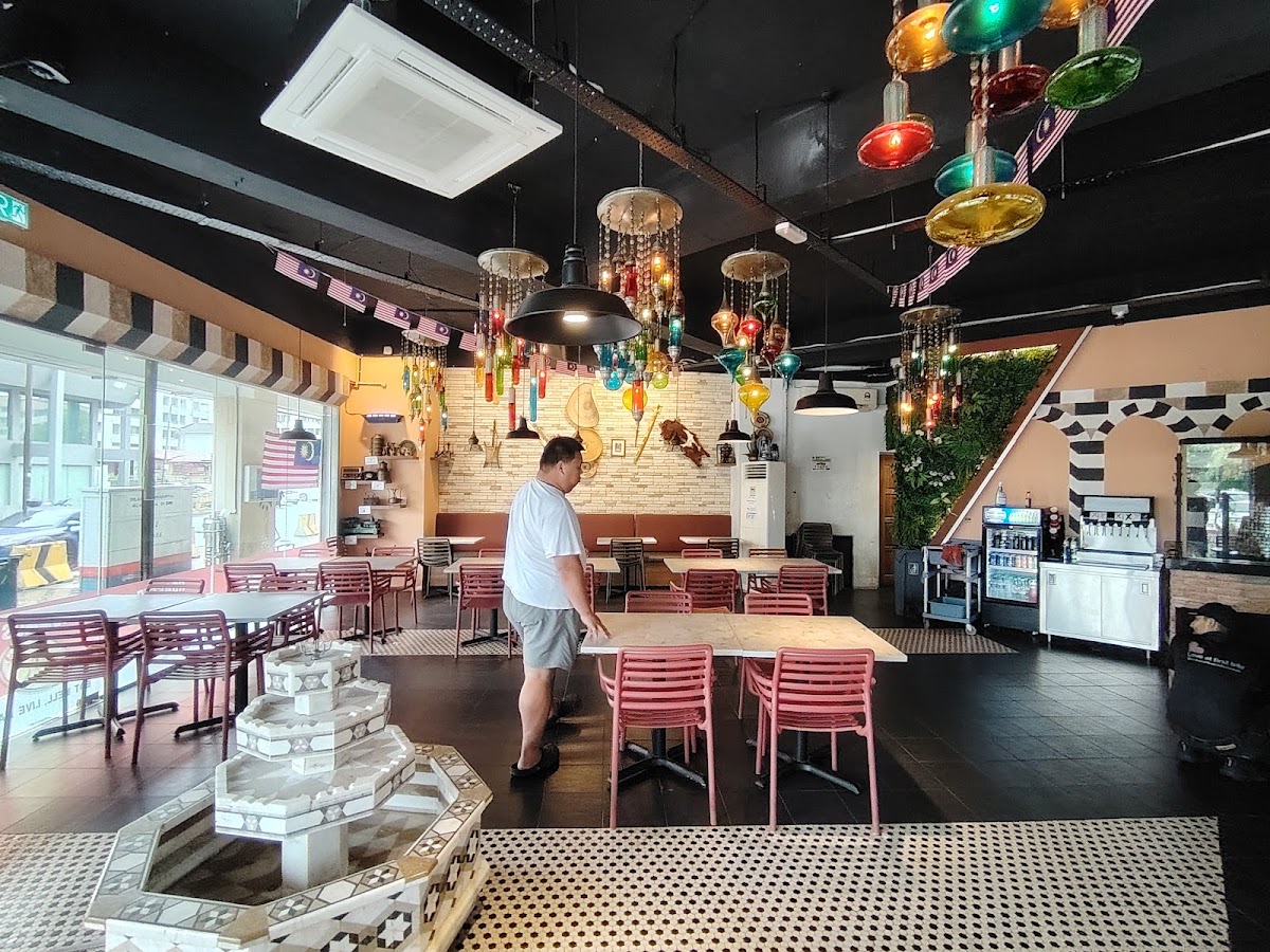 Berkat Madinah Restaurant شاورما البركة