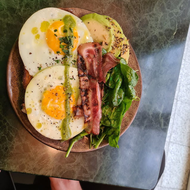 Eggs on Toast