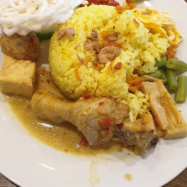 Nasi Kuning Vegetarian