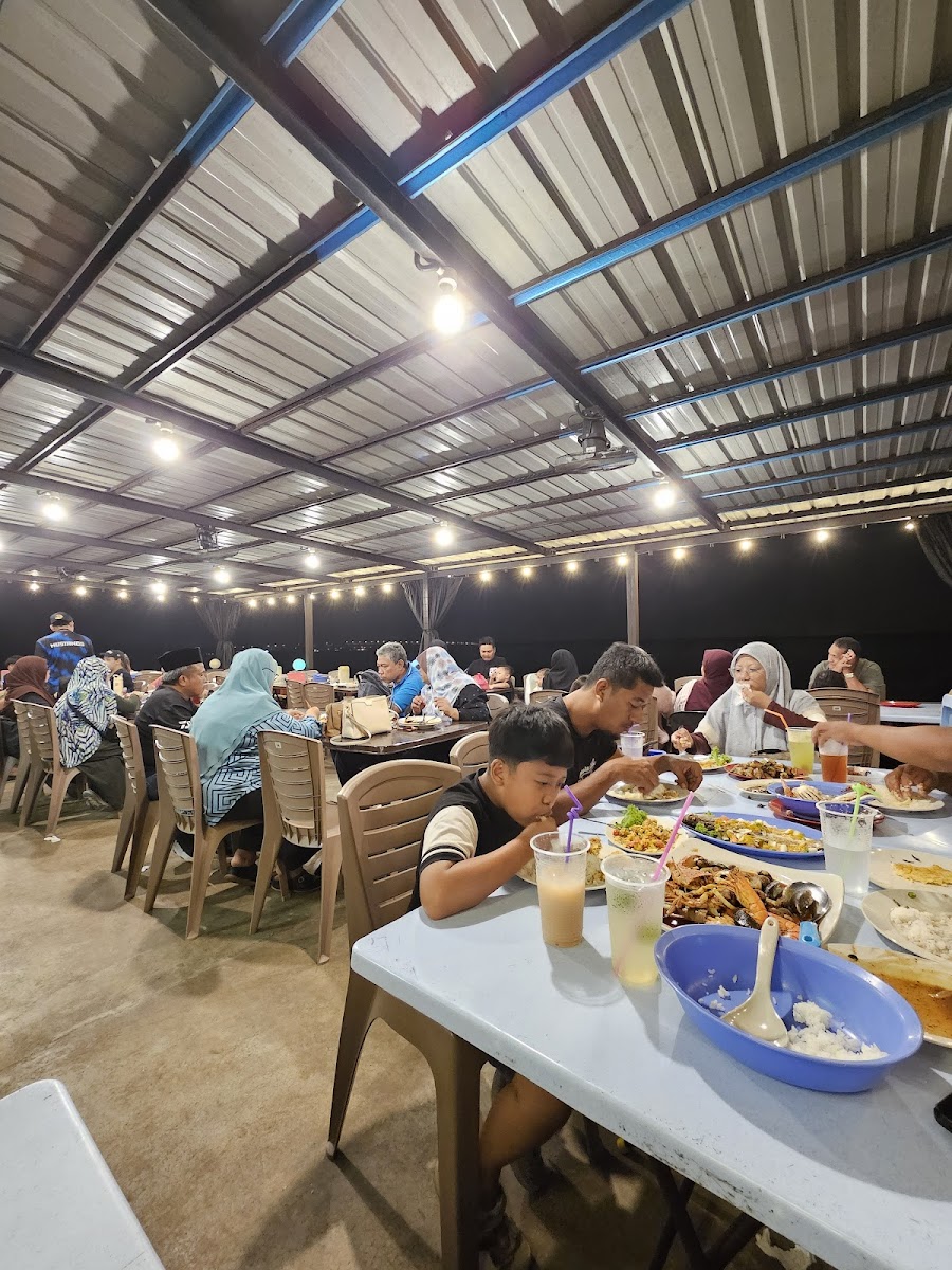 Haji Fauzan Seafood - Photo 2