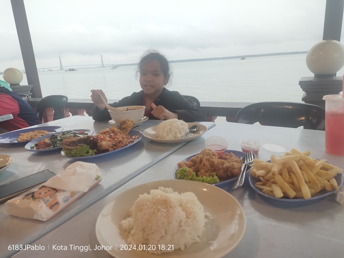 Haji Fauzan Seafood - Photo 8