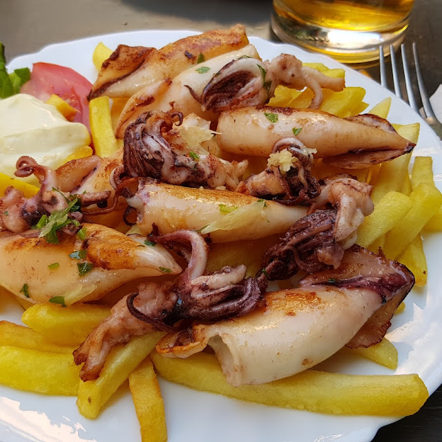 Calmari Mit Pommes
