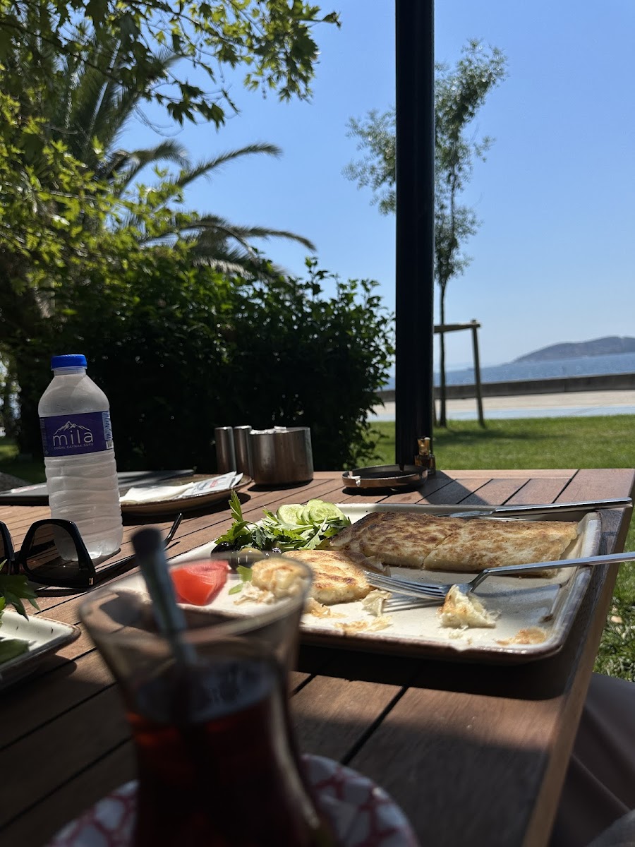 Tesaduf Cafe