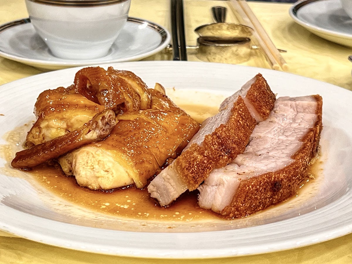 Moon Koon Restaurant - Photo 2