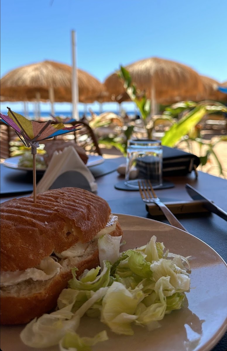Zaza beach restaurant - Photo 5