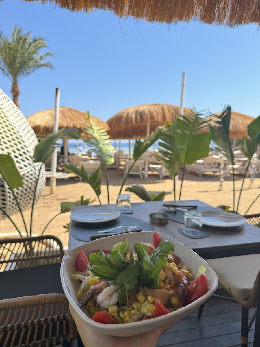 Zaza beach restaurant - Photo 6