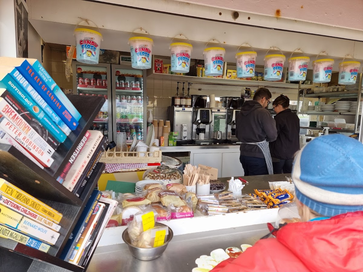 The Lawns Cafe - Photo 4