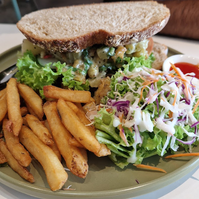 Hawaiian Sandwich
