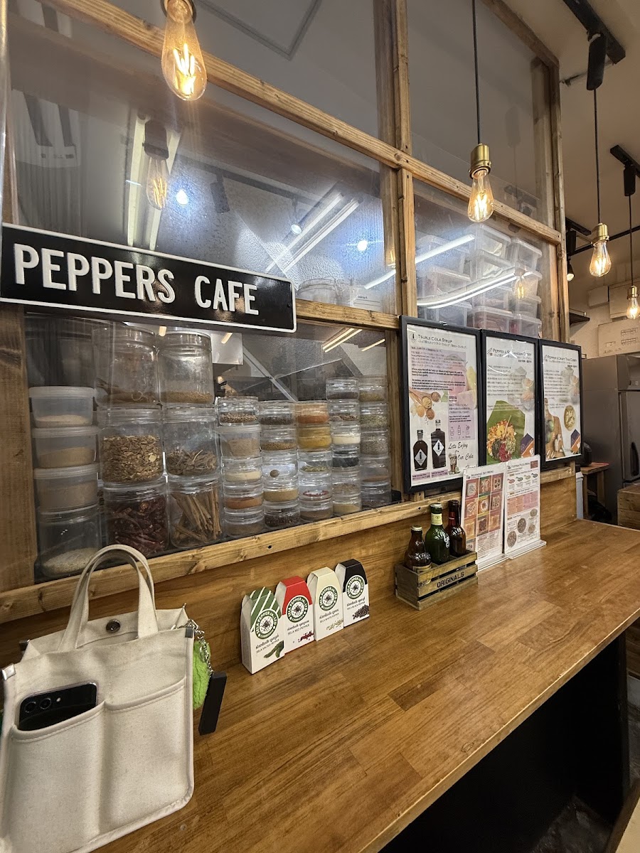 Tsukiji Peppers Cafe - Photo 2