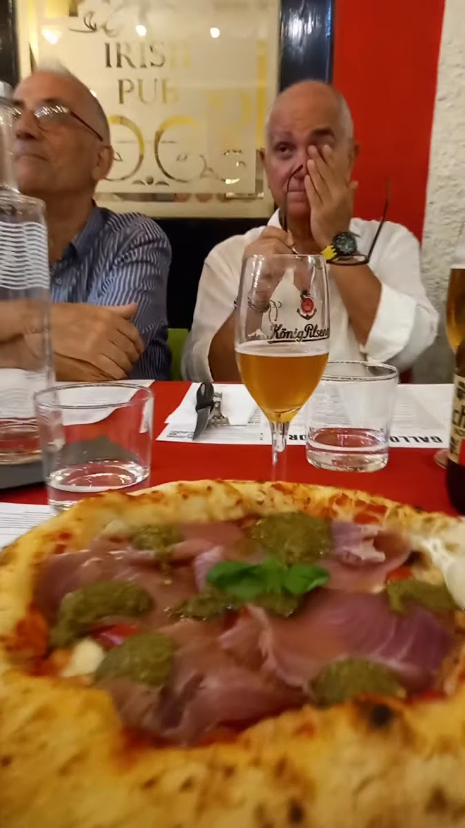 Pizzeria Gallo d'Oro - Photo 1