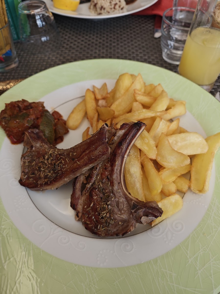 Le Chalut Restaurant - Photo 3