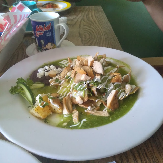 Chilaquiles Verdes Con Pollo