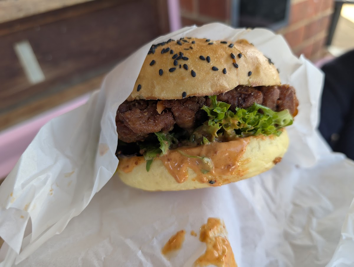 Burgertron - Photo 2