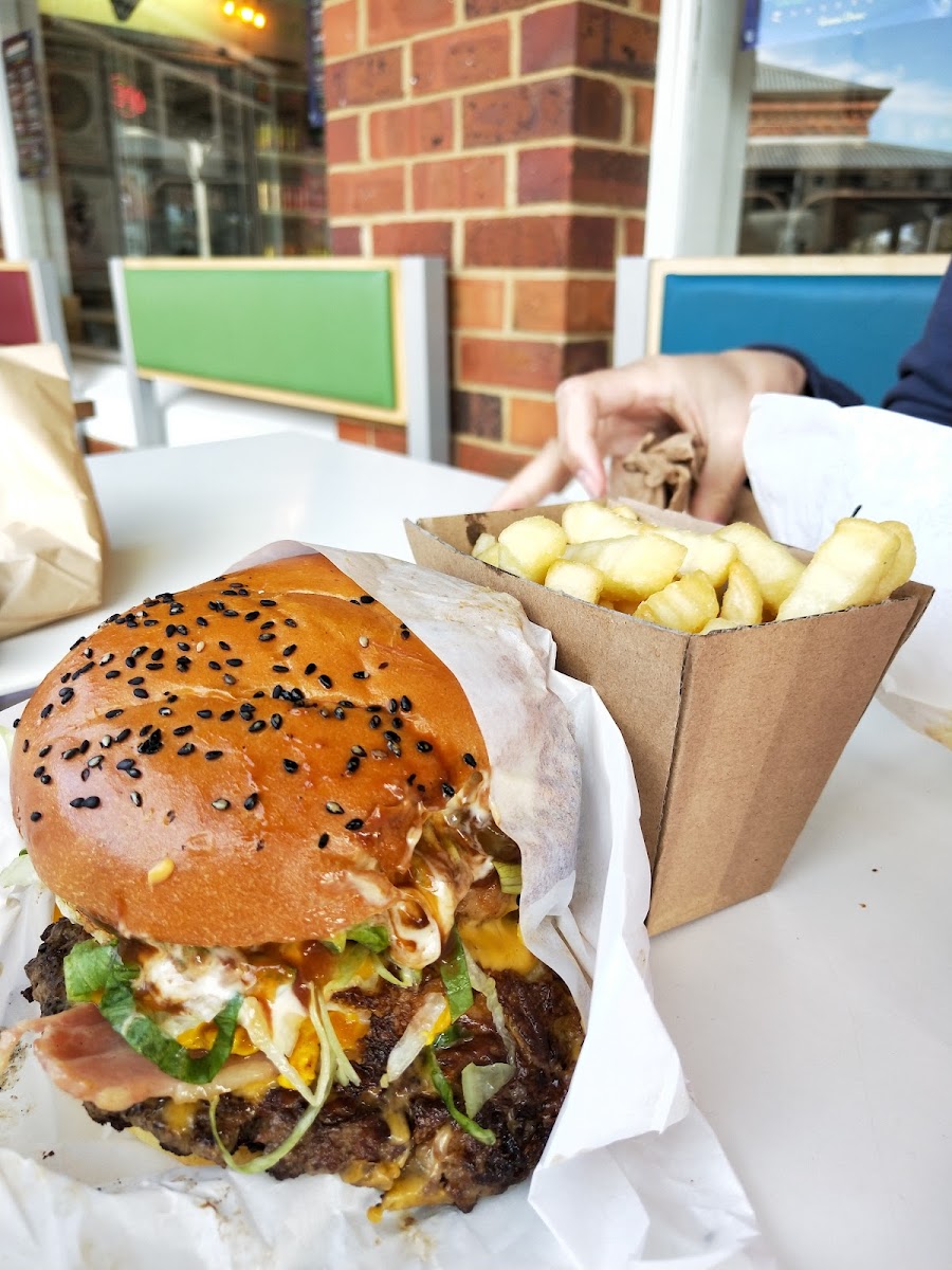 Burgertron - Photo 5