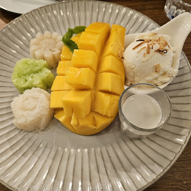Sticky Rice and Mango
