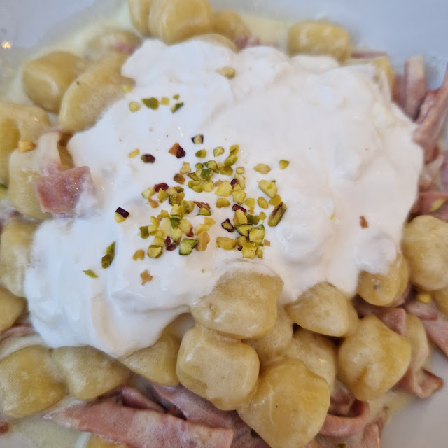Gnocchetti Con Burrata Mortadella E Pistacchio
